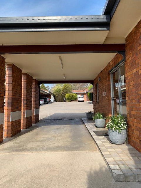 Peter Allen Motor Inn - Accommodation Asia 1