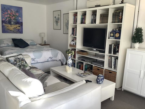 Petite Provence Cottage - Accommodation Asia 1