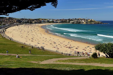 Picturesque Bellevue Hill 2BR Apt.+ Courtyard - Accommodation Asia 1