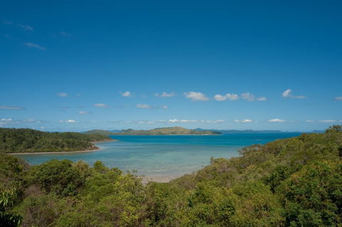 Picturesque On Passage - Shute Harbour - Accommodation Asia 3