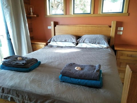 Pine Scrub Beach House - Accommodation Guide 3