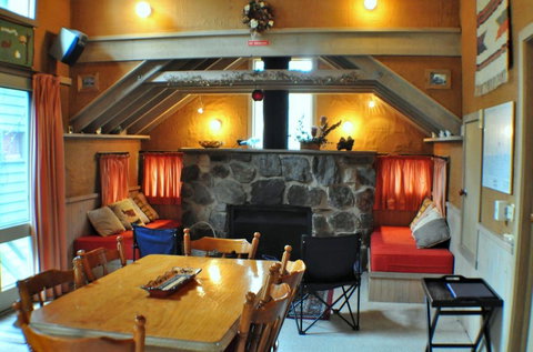 Pinnacle - Accommodation Asia 0