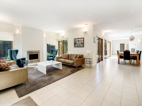 Plantation Bay - Accommodation Asia 3