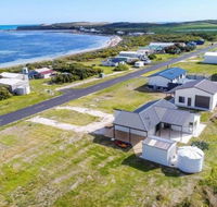Plovers Rest at Cape Douglas - Accommodation Asia