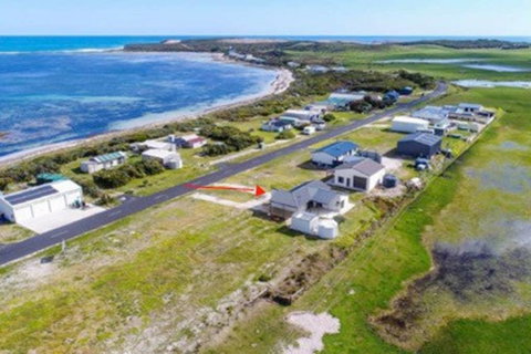 Plovers Rest At Cape Douglas - Accommodation Asia 3