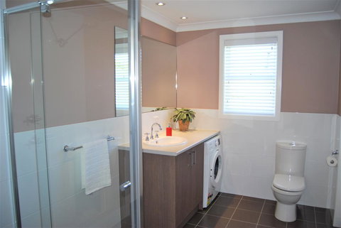 Pomaranza - Accommodation Asia 3