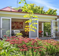 Poppy Cottage-delightful pet friendly weatherboard - Accommodation Asia