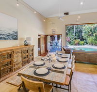 Poppy's Retreat Palm Cove - Accommodation China