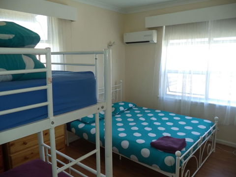 Port Adelaide Backpackers - Accommodation Asia 3