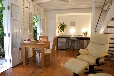 Port Douglas Cottage & Lodge - Accommodation Guide 3