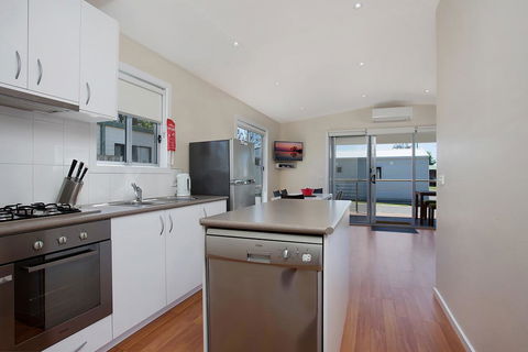 Portland Holiday Village - Accommodation Asia 3