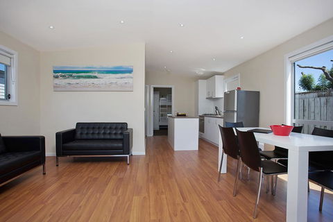 Portland Holiday Village - Accommodation Asia 0