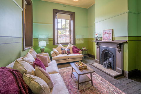 Post Office Residence - Accommodation Guide 1