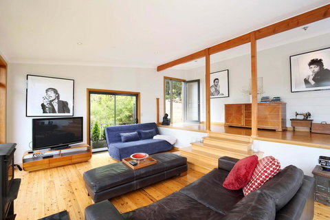 Postcards From The Edge - Accommodation Asia 2