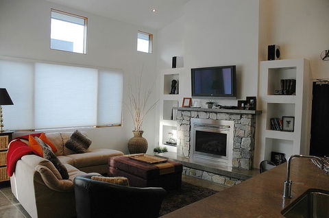 Powder 2B - Accommodation Asia 2