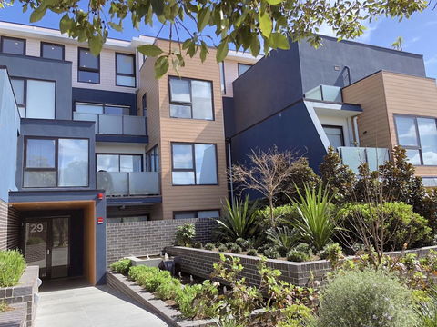 Pride Bentleigh Apartment With Private Garden - Accommodation Guide 3