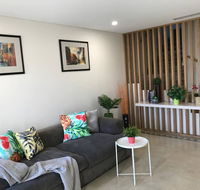 Private Room in Modern Comfortable Home Stay - Accommodation Asia