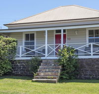 Quarryman's Cottage - country style in town