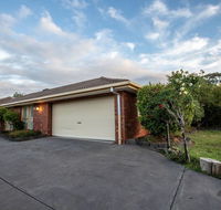 Quiet  Peaceful 3bed2bath HOME Keilor Downs - Accommodation Asia