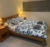 Quiet and private studio with Wifi. - Accommodation Asia