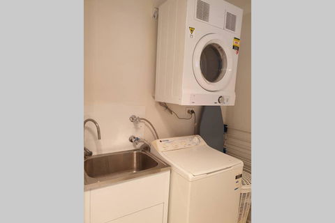 Quiet Apartment Walking Distance To Restaurants - Accommodation Asia 1