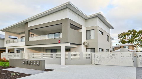 Quiet Garden City Unit - Free WiFi & Parking - Accommodation Asia 2