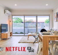 Quiet Large Balcony Living - Accommodation Asia