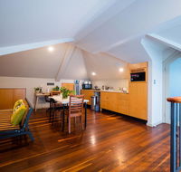 Quiet Private Studio In Strathfield with Kitchenette and Private Bathroom 3min to Station sleeps 6 - Accommodation China