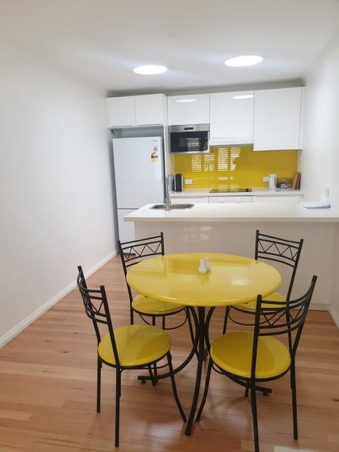 Race Course Apartments - Accommodation Asia 3