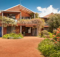 Rainbow House - Accommodation Asia