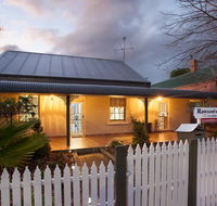 Rawson's Retreat - Five Bedroom Home - Walk CBD - Includes Breakfast - Accommodation Asia