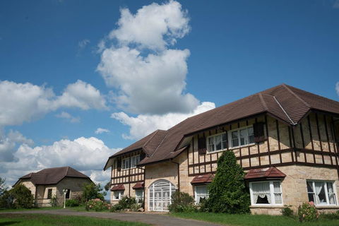 Razorback Holiday House With Incredible Views - Accommodation Asia 0