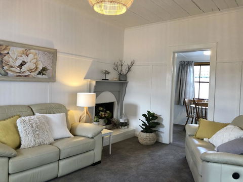 Recreation Cottage - Accommodation Asia 0