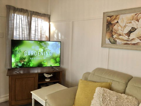 Recreation Cottage - Accommodation Asia 3