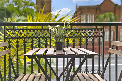 REDFERN 3 BEDROOM APARTMENT FREE PARKING WALK TO CENTRAL STATION NRE187 - Accommodation China 1