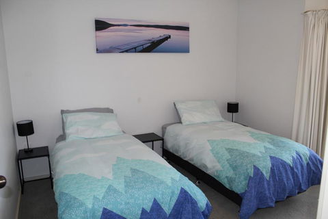 Relax At The Marina - Accommodation Asia 2
