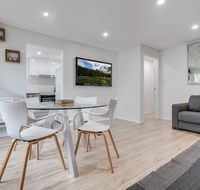 Renovated unit in the heart of Macquarie Park - Accommodation Asia