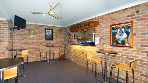 Rest Point Motor Inn - Accommodation Asia 2