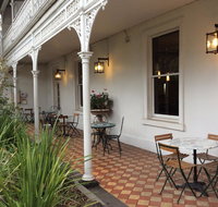 Richmond Hill Hotel - Accommodation Guide
