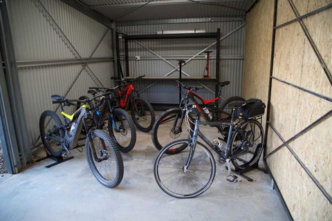 Ridge Line Riders Luxury Retreat - Accommodation Asia 3