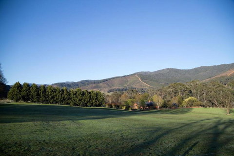 Ridge Line Riders Luxury Retreat - Accommodation Asia 0