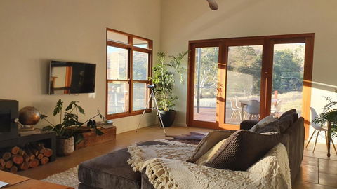 River Cottage Barossa -Self Contained-30 Acres-360 Degree Views-Netflix -Wine-Wifi - Accommodation Asia 1