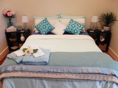 Riverbend Suite Rooms - Accommodation Asia 2
