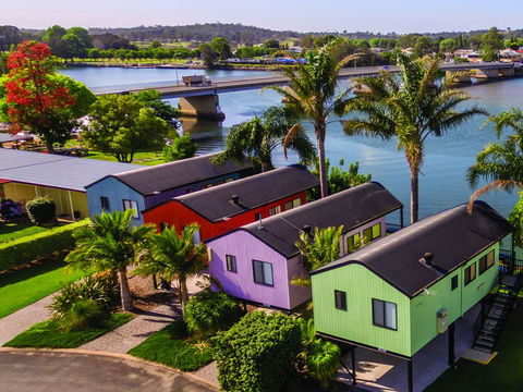 Riverbreeze Holiday Park - Accommodation Asia 0