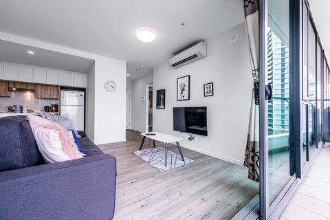 Riverside Living In Portside Wharf Hamilton - Accommodation Asia 1