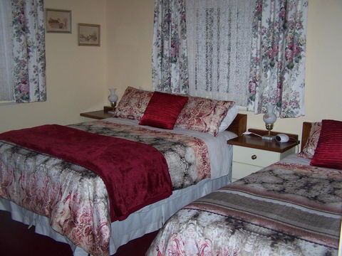RJ's Bed & Breakfast - Accommodation Asia 2