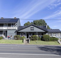 Robertson Public House and Kitchen - Accommodation Asia