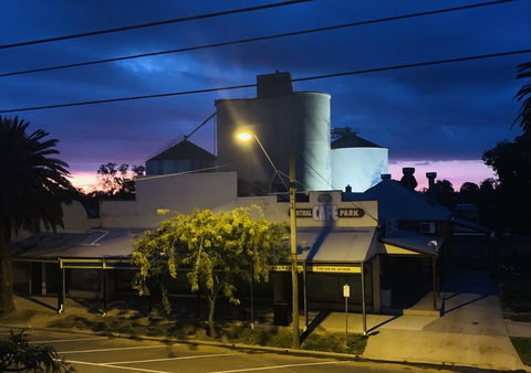 Rochester Wine Tavern - Accommodation Asia 2