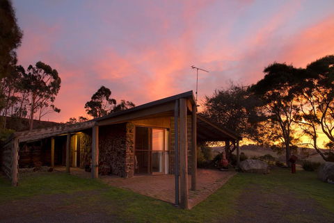 Rockbank Retreat - Accommodation Asia 0