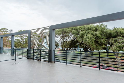 Rockingham Beachfront Apartment - Accommodation Asia 0